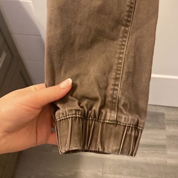 Mens brown jogger pant - brown- Medium (30) - Picture 4 of 6